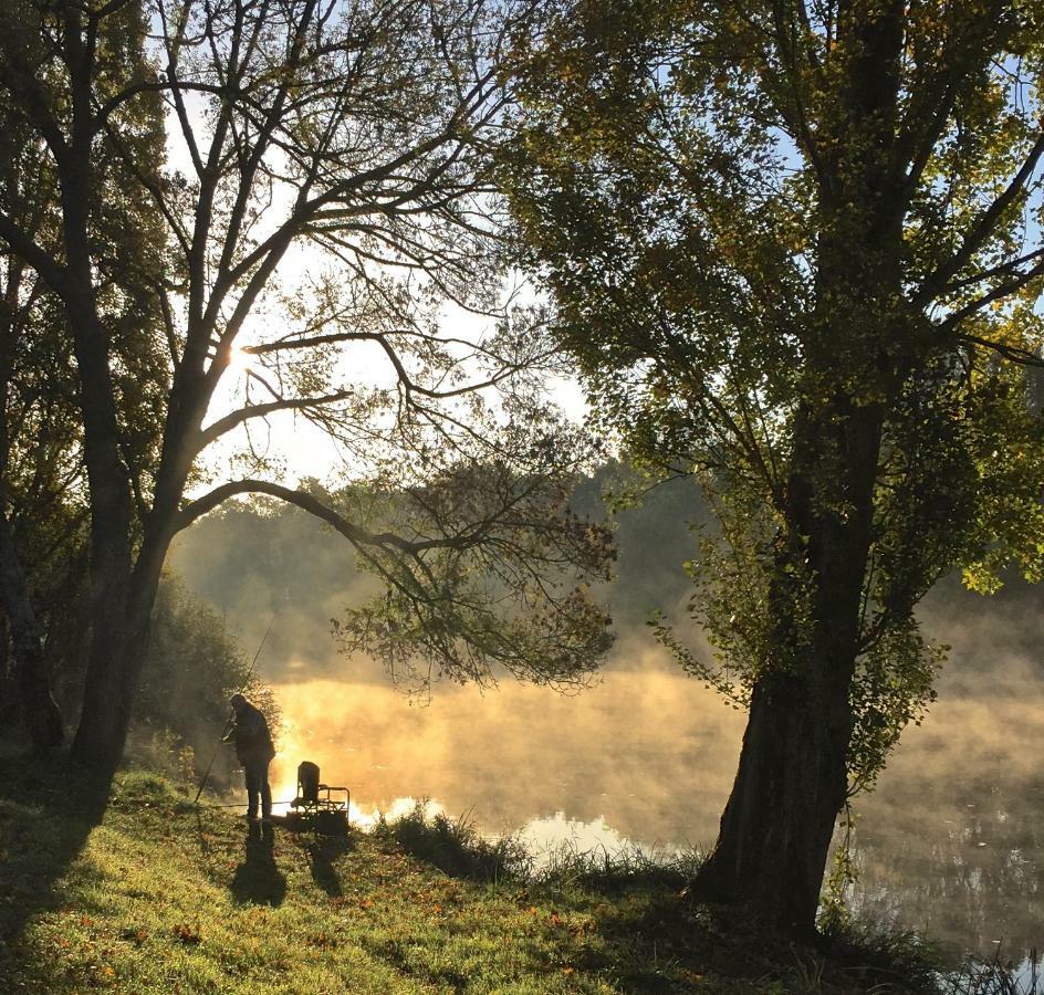 Vila Au Coeur De La Cour Saint-Georges-sur-Cher Exteriér fotografie